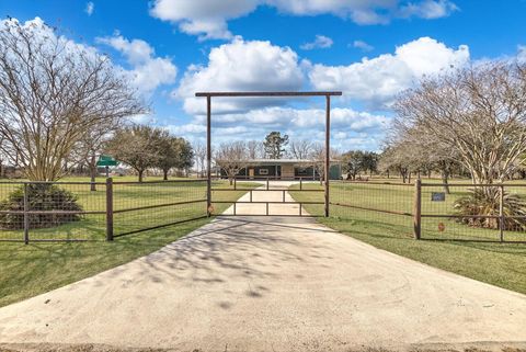 1399 County Road 611 Dayton TX 77535