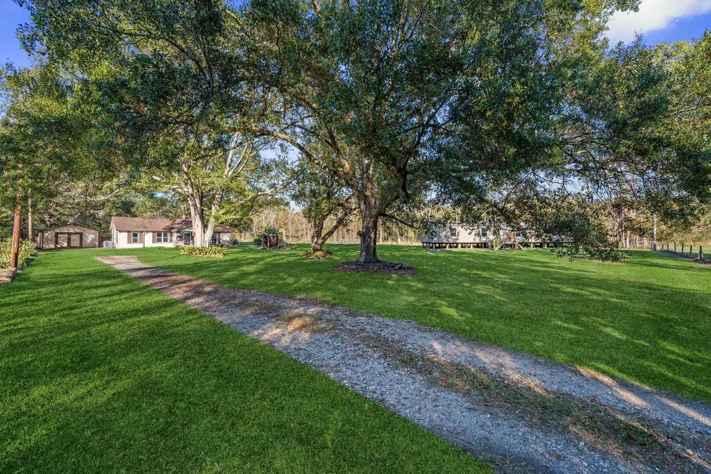 Photo of 2415 Fm 2797, Kenefick, TX 77535 (MLS # 6697940)