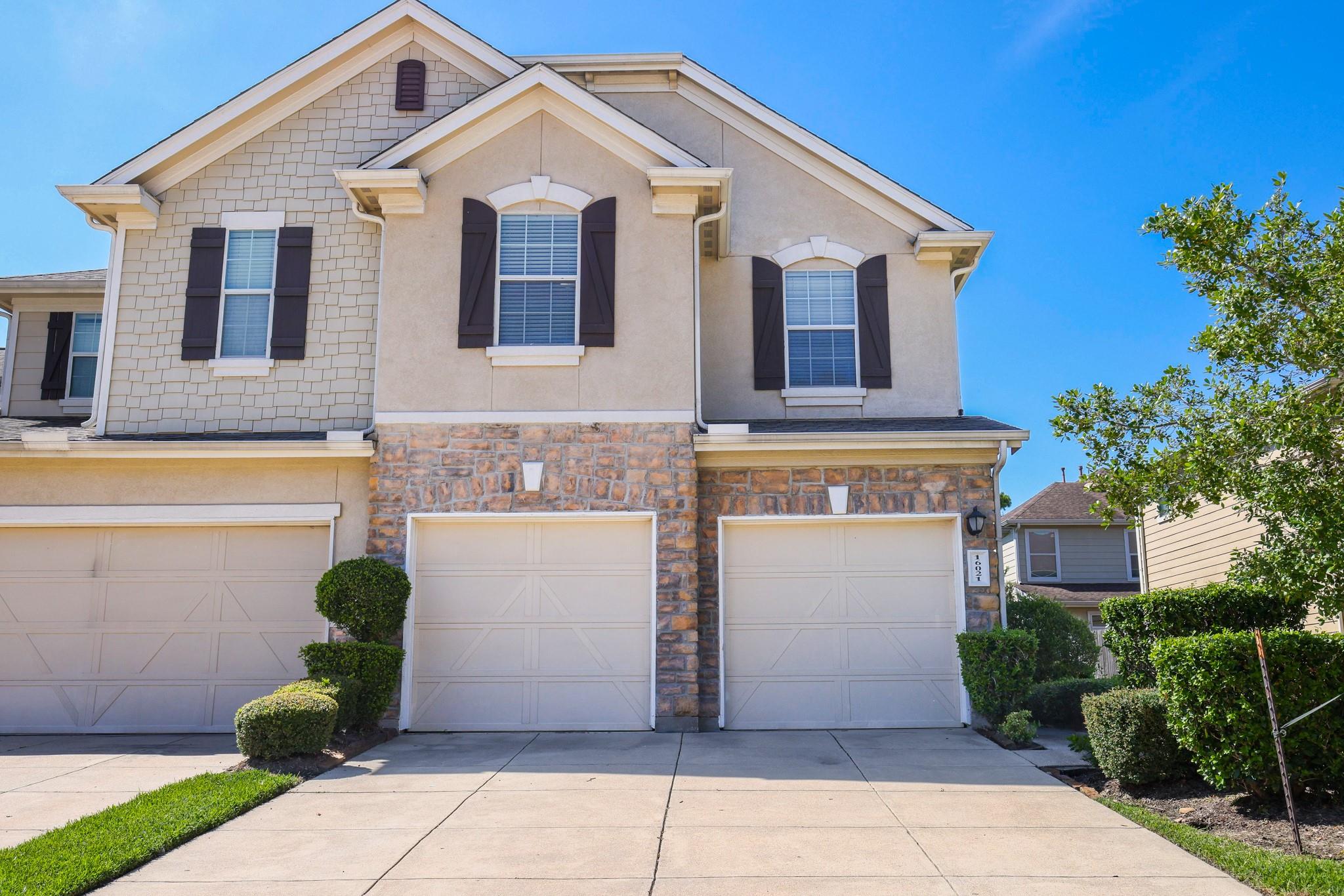 16021 Summerville Lake Drive