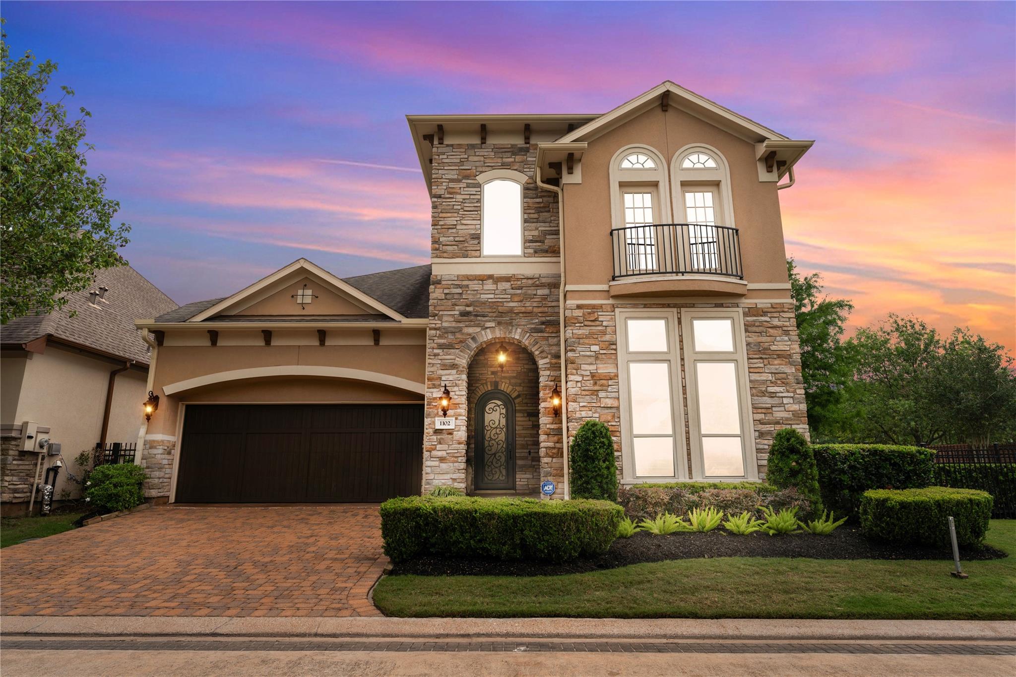 1102 Oyster Bank Circle