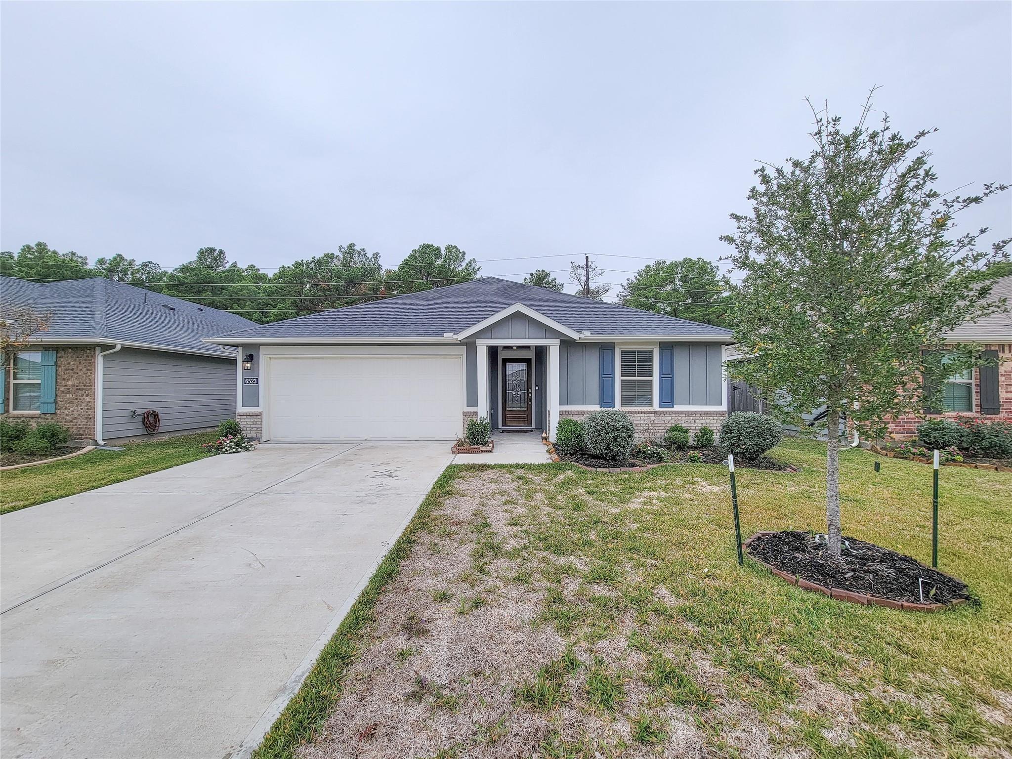 6523 Fiddlewood Thicket Lane