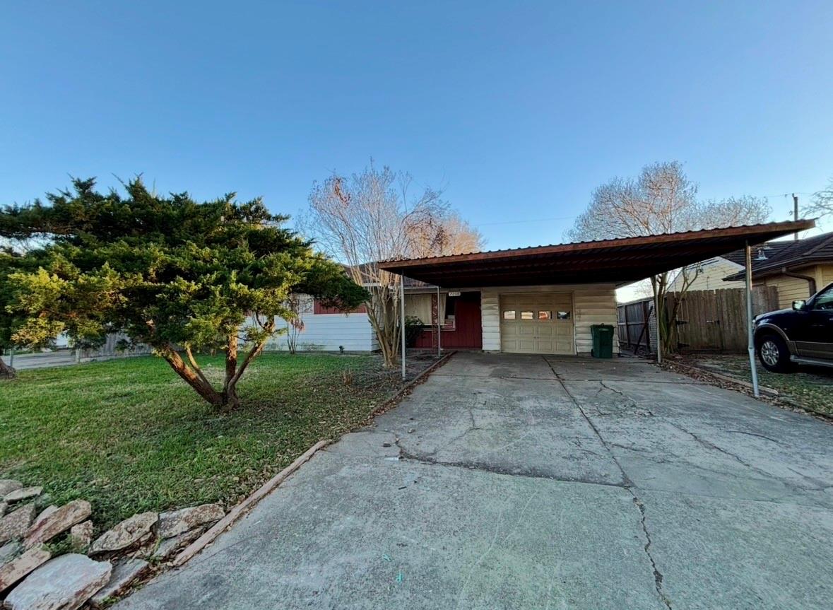 2208 Marshall Street