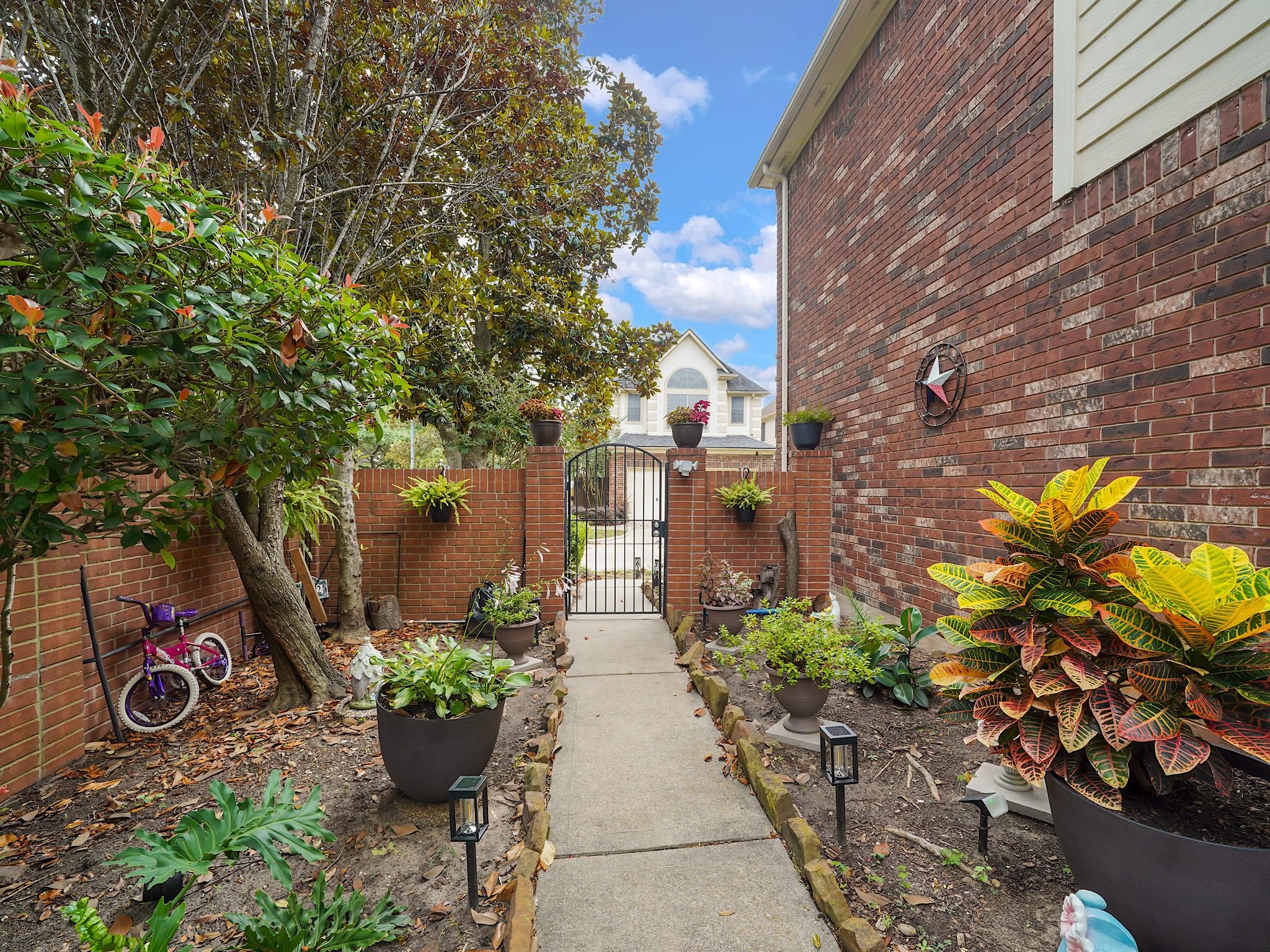 14402 Westbury Court
