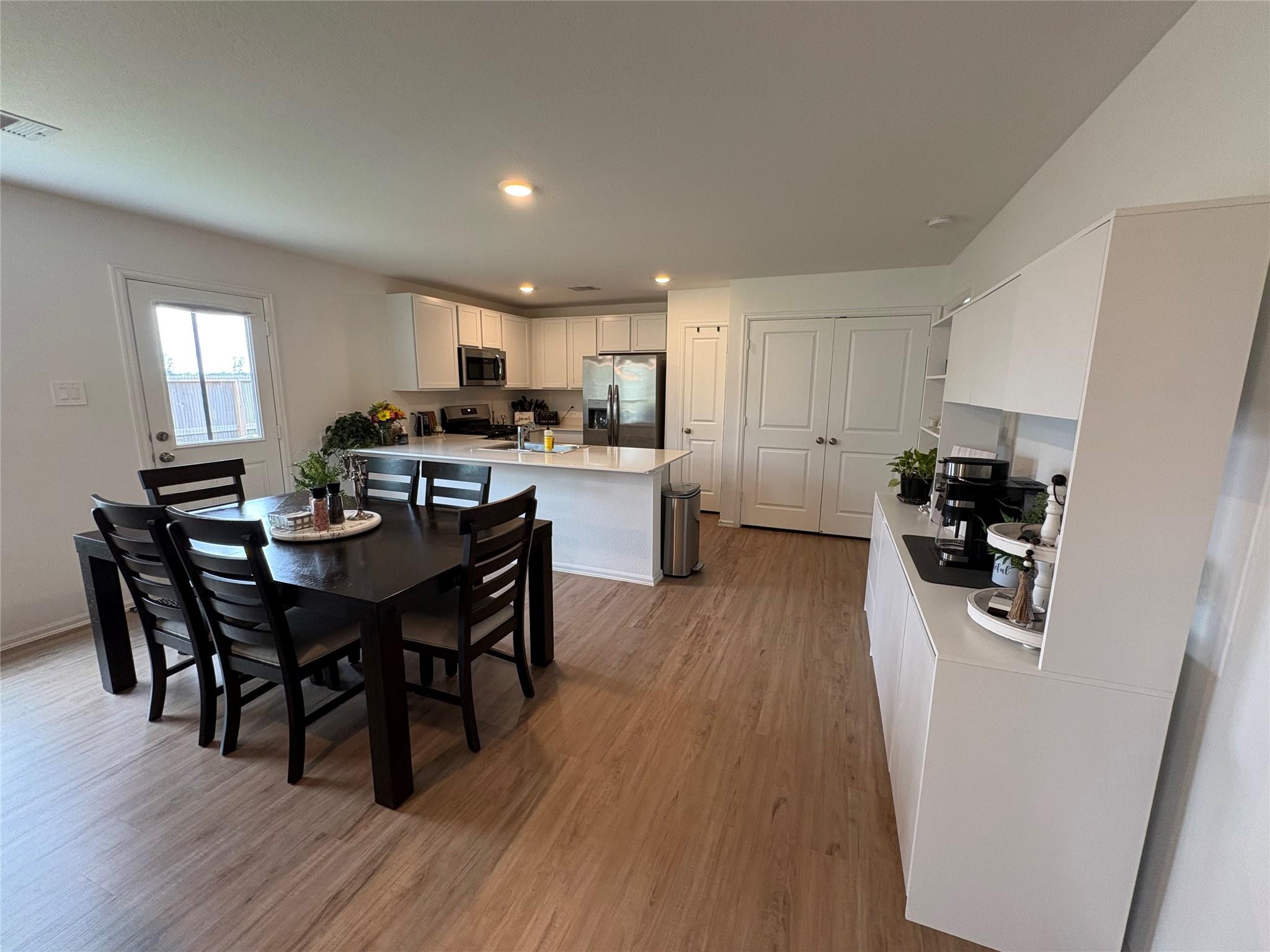 1520 Las Cuevas Drive