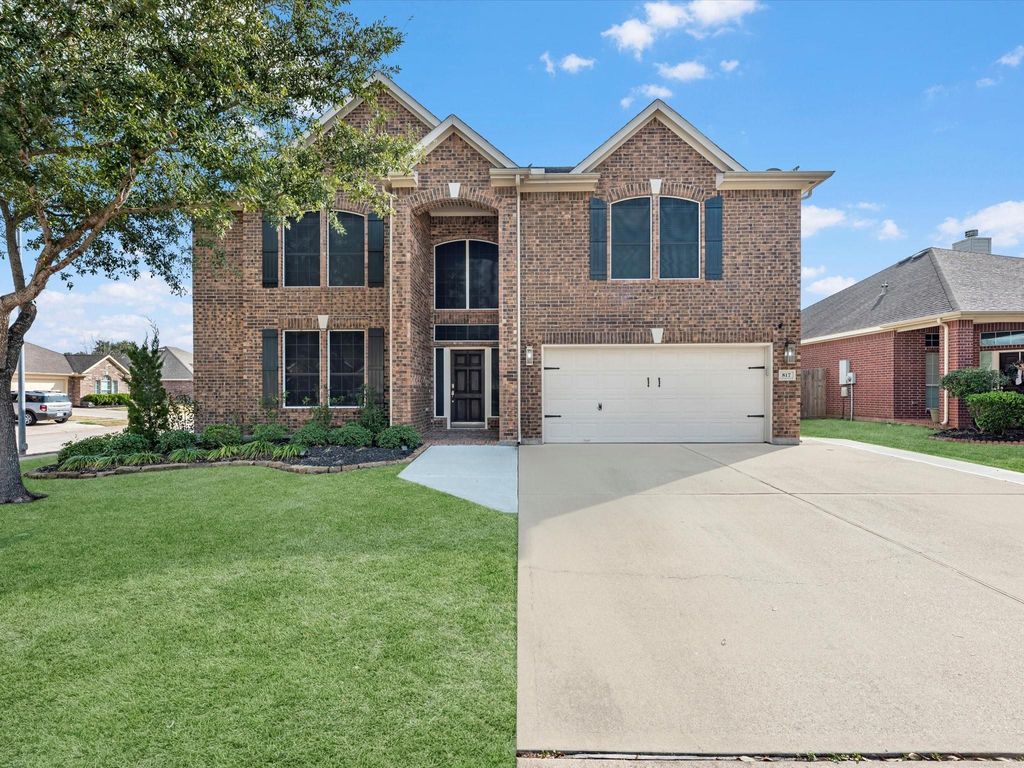 Photo of 817 Dawn Ridge Way, Seabrook, TX 77586 (MLS # 6106123)