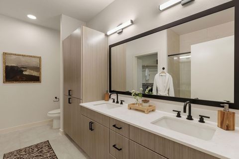 Photo of 3001 W 11th Street #575, Houston, TX 77008 (MLS # 27517757)