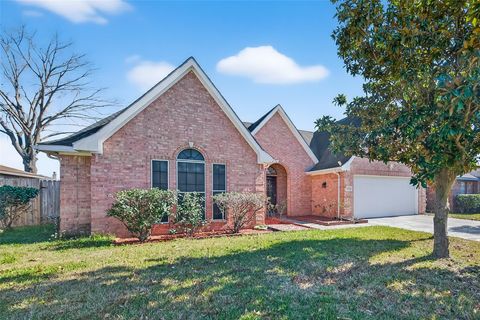 Photo of 9927 Glenkirk Drive, Houston, TX 77089 (MLS # 29020911)