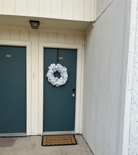 Condo For Rent - 250 El Dorado Boulevard #121<br/> Houston, TX 77598