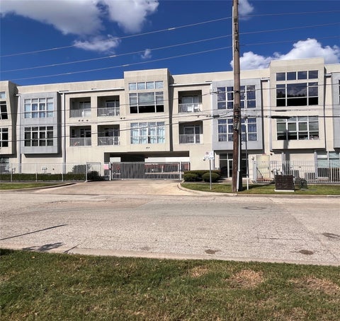 Photo of 207 Pierce Street #206, Houston, TX 77002 (MLS # 49778541)