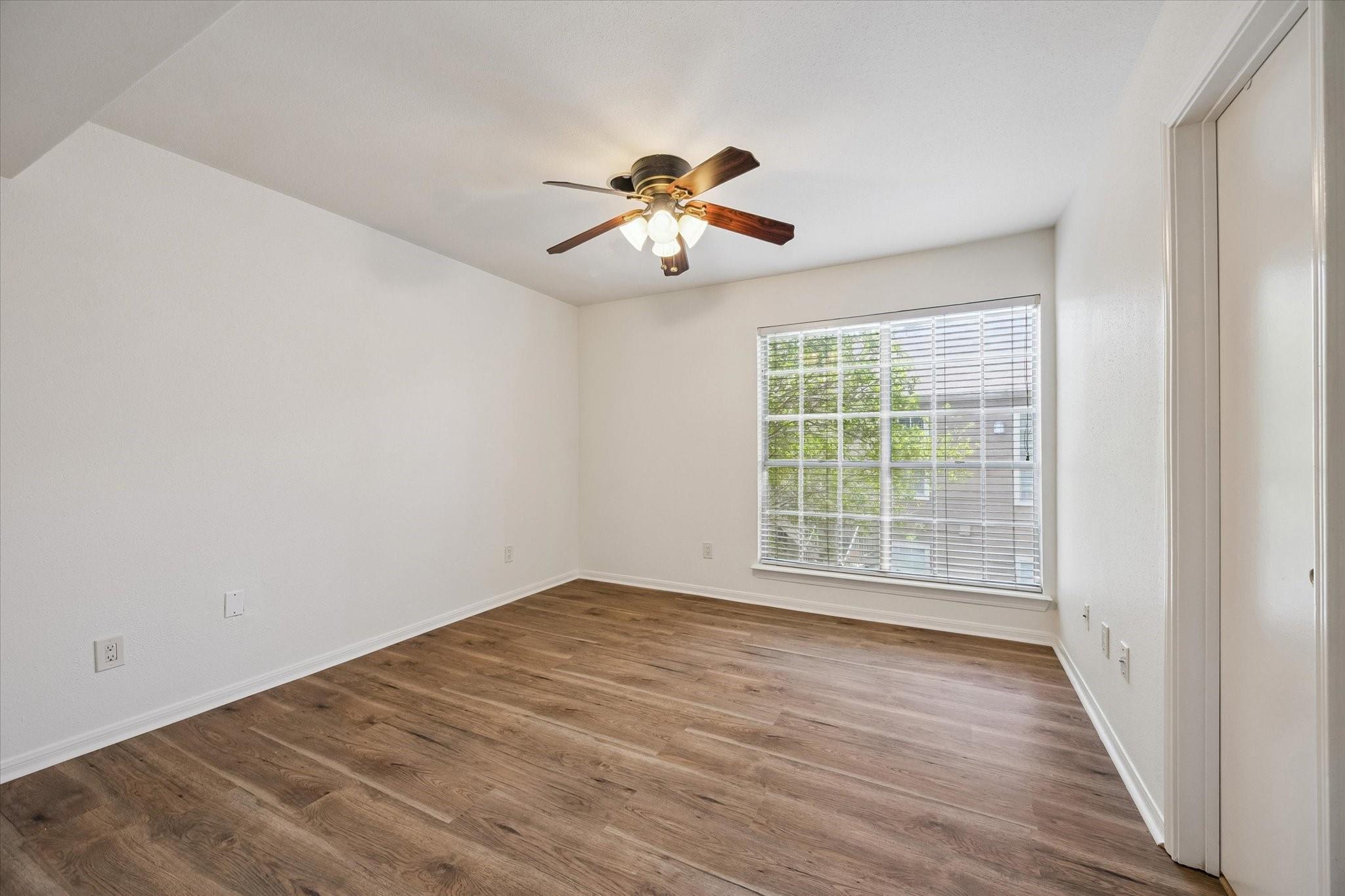 1860 White Oak Drive 384