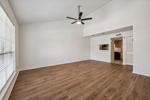 Photo of 1860 White Oak Drive #384, Houston, TX 77009 (MLS # 47658808)