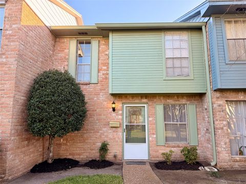 Photo of 9517 Clanton Street, Houston, TX 77080 (MLS # 9634865)