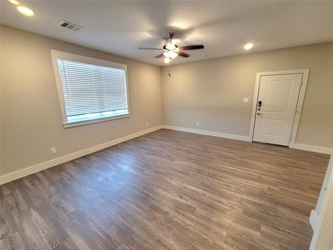 Photo of 1720 Crestdale Dr Drive #2205, Houston, TX 77080 (MLS # 65020809)
