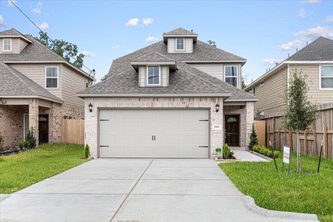 Photo of 7970 Fowlie Street, Houston, TX 77028 (MLS # 82917229)