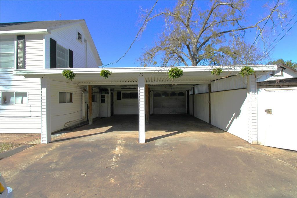 Photo of 401 E 5th St St, Sweeny, TX 77480 (MLS # 53933668)