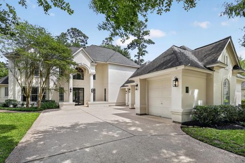 Photo of 2 Argonne Place, The Woodlands, TX 77382 (MLS # 14483887)