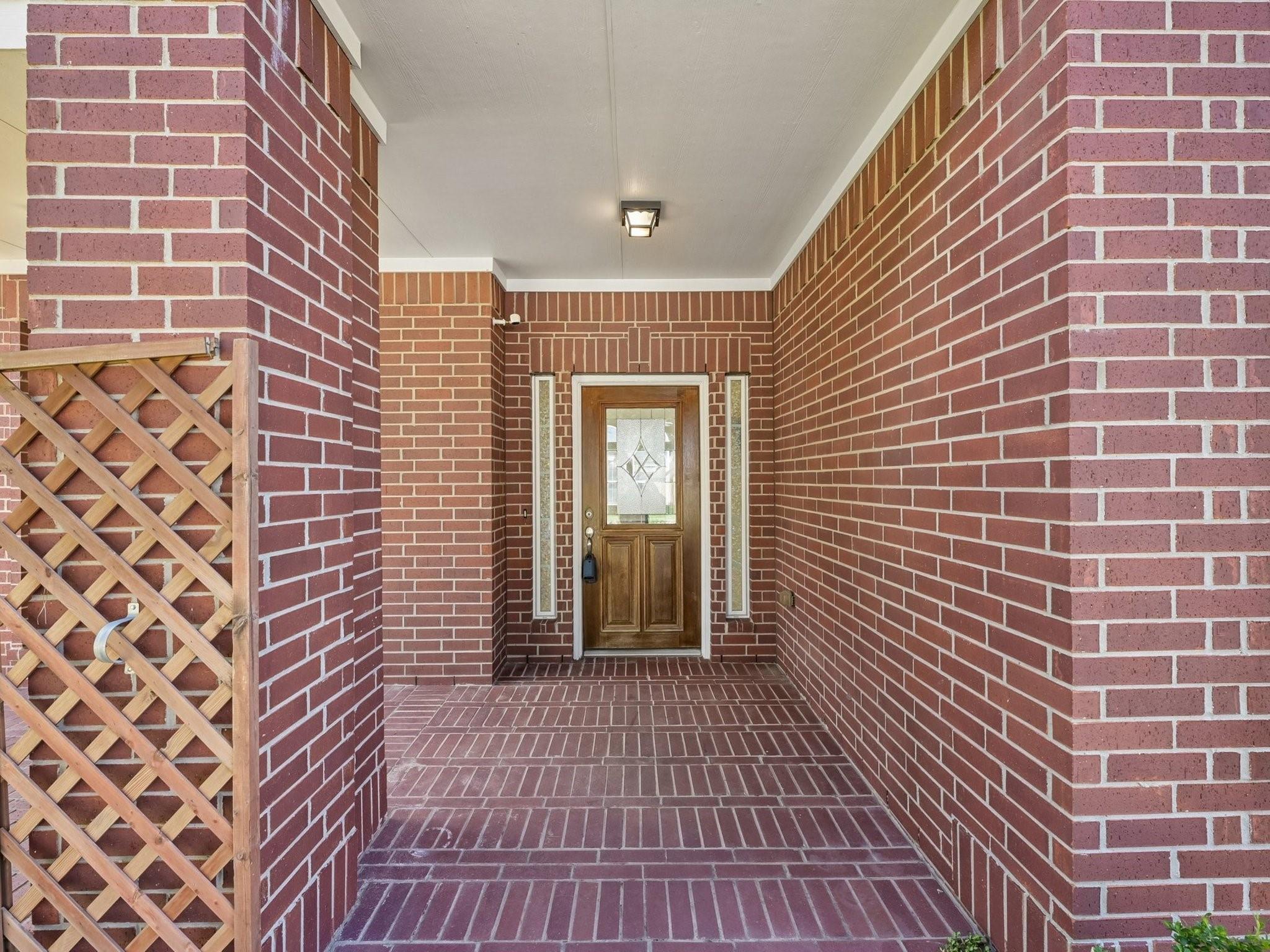 811 Arlington Pointe Drive