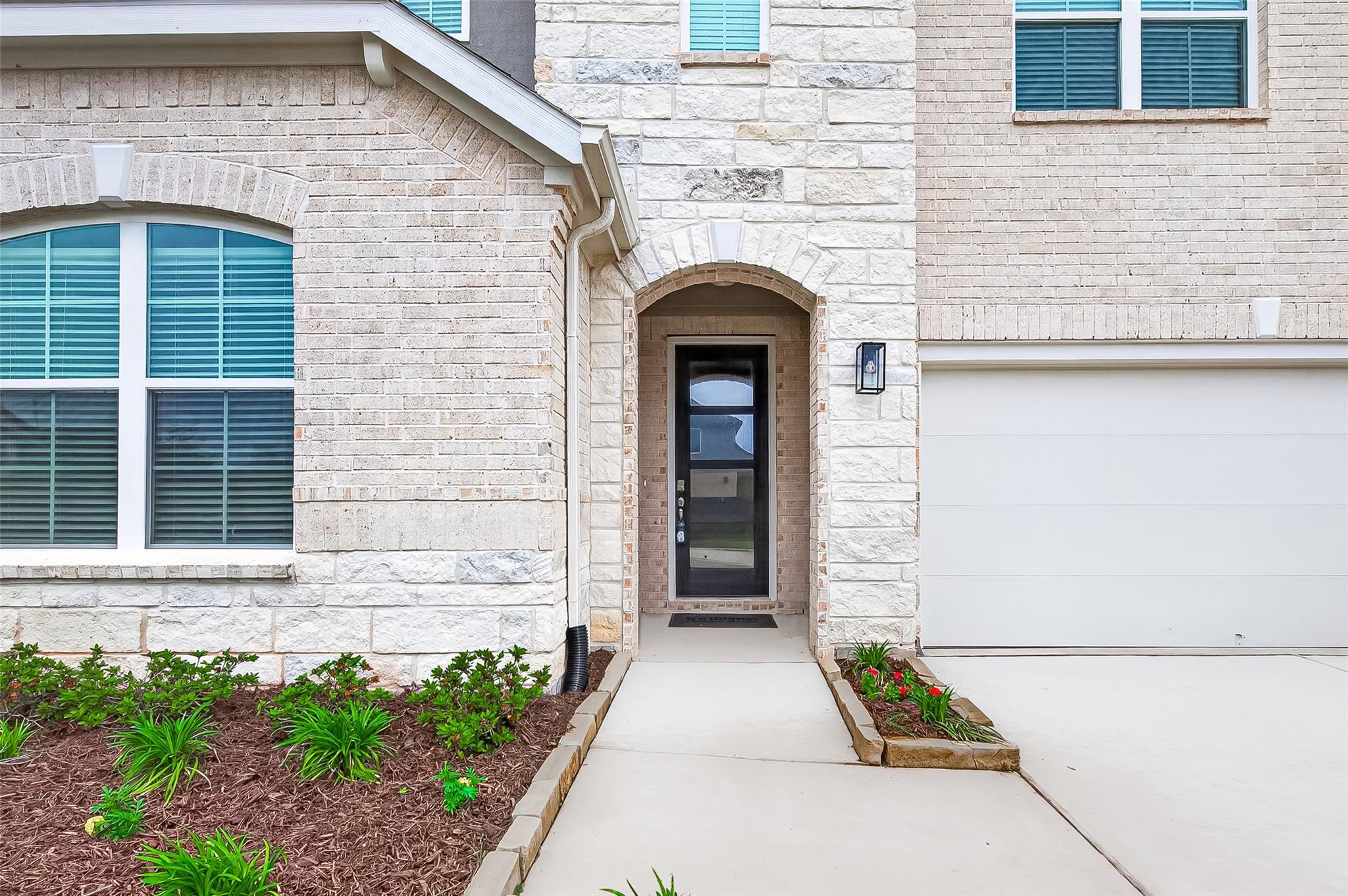 2818 Lemon Zest Path