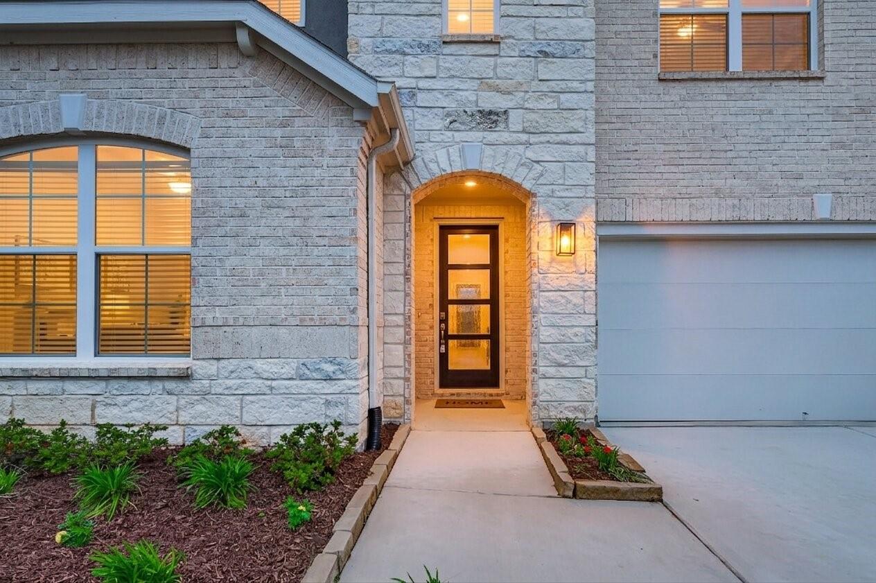 2818 Lemon Zest Path