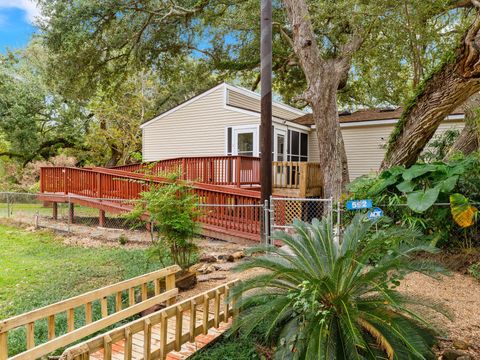 Photo of 592 Paloma Street, Bay City, TX 77414 (MLS # 71252049) Photo of 592 Paloma Street, Bay City, TX 77414 (MLS # 71252049)