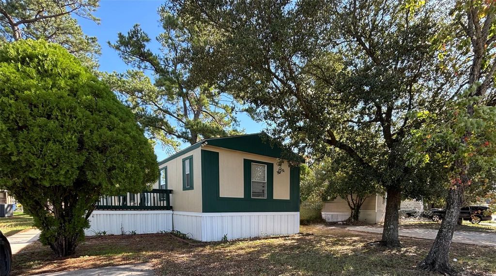 Photo of 20426 Plaza East Boulevard #210, Houston, TX 77073 (MLS # 70141950)