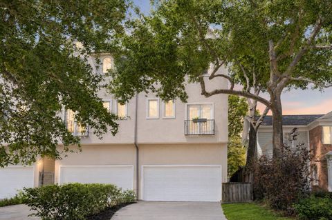 Photo of 1908 Lauderdale Street, Houston, TX 77030 (MLS # 2025351)