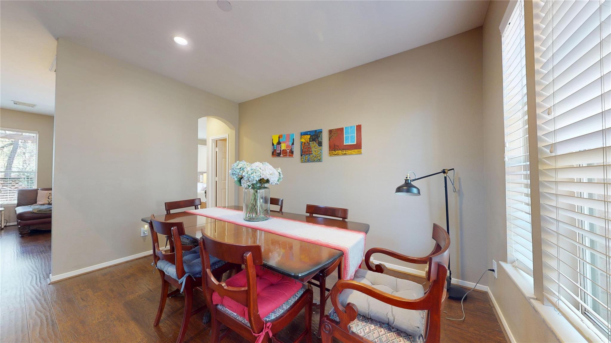 14 Willow Point Place