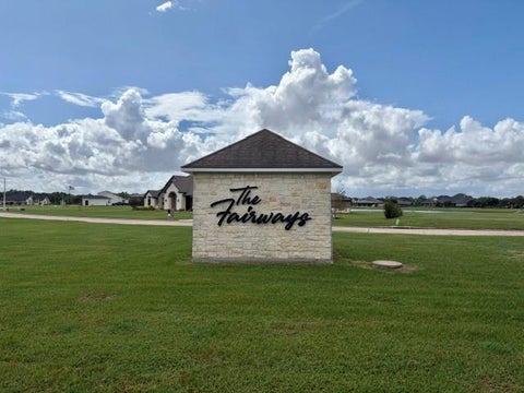 Photo of 113 Legends Way, El Campo, TX 77437 (MLS # 35565736)