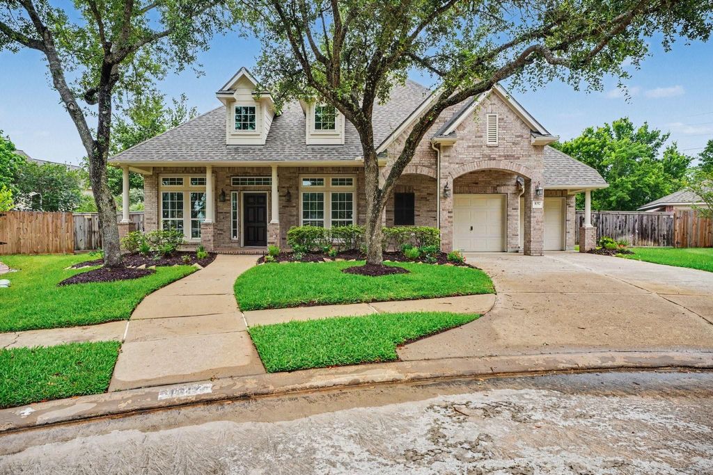 Photo of 1017 Misty Trails Lane, League City, TX 77573 (MLS # 25299629)