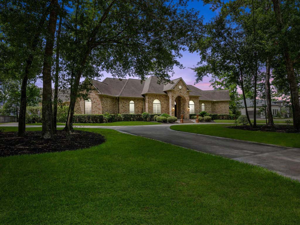 Photo of 11927 Waterford Estates Court, Tomball, TX 77377 (MLS # 75979519)