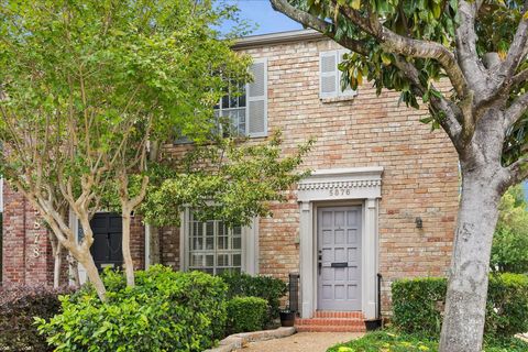 Photo of 5876 Valley Forge Drive Dr #148, Houston, TX 77057 (MLS # 65918066)