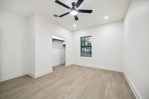Tiny photo for 228 Lenox Street, Houston, TX 77011 (MLS # 51899701)