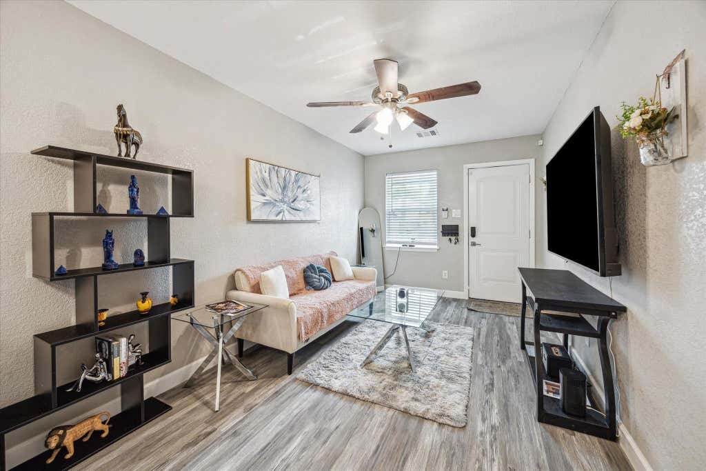 Photo of 3808 Cochran Street, Houston, TX 77009 (MLS # 74552597)