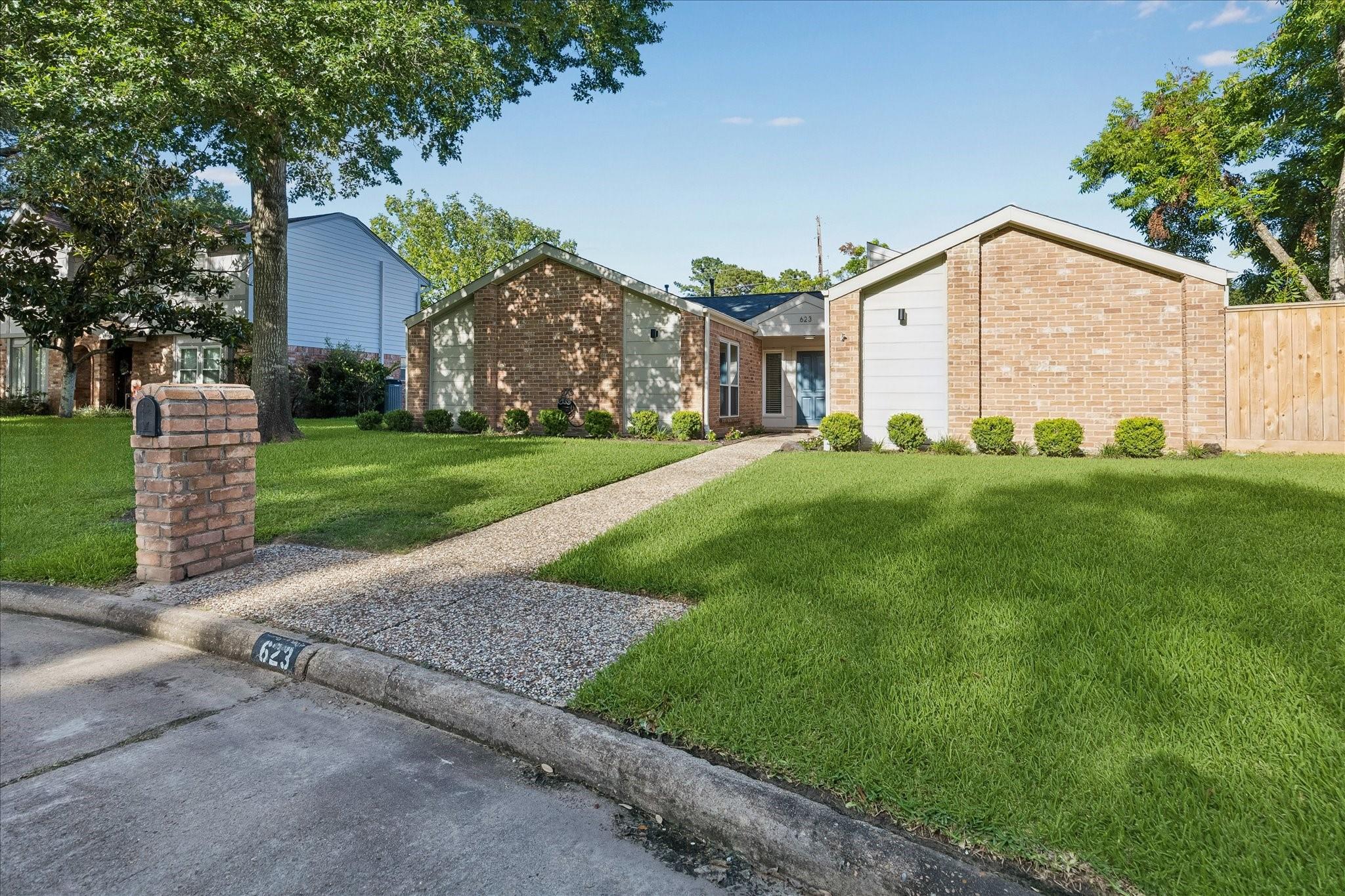 623 Sancroft Court