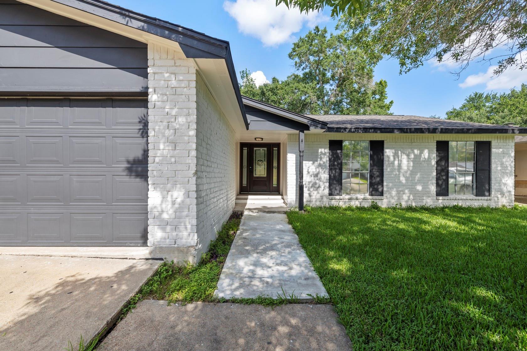 10415 Towne Oak Lane