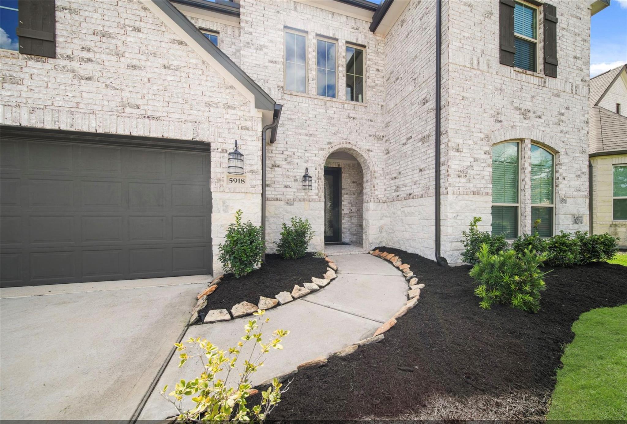 5918 Lake Bridge Lane