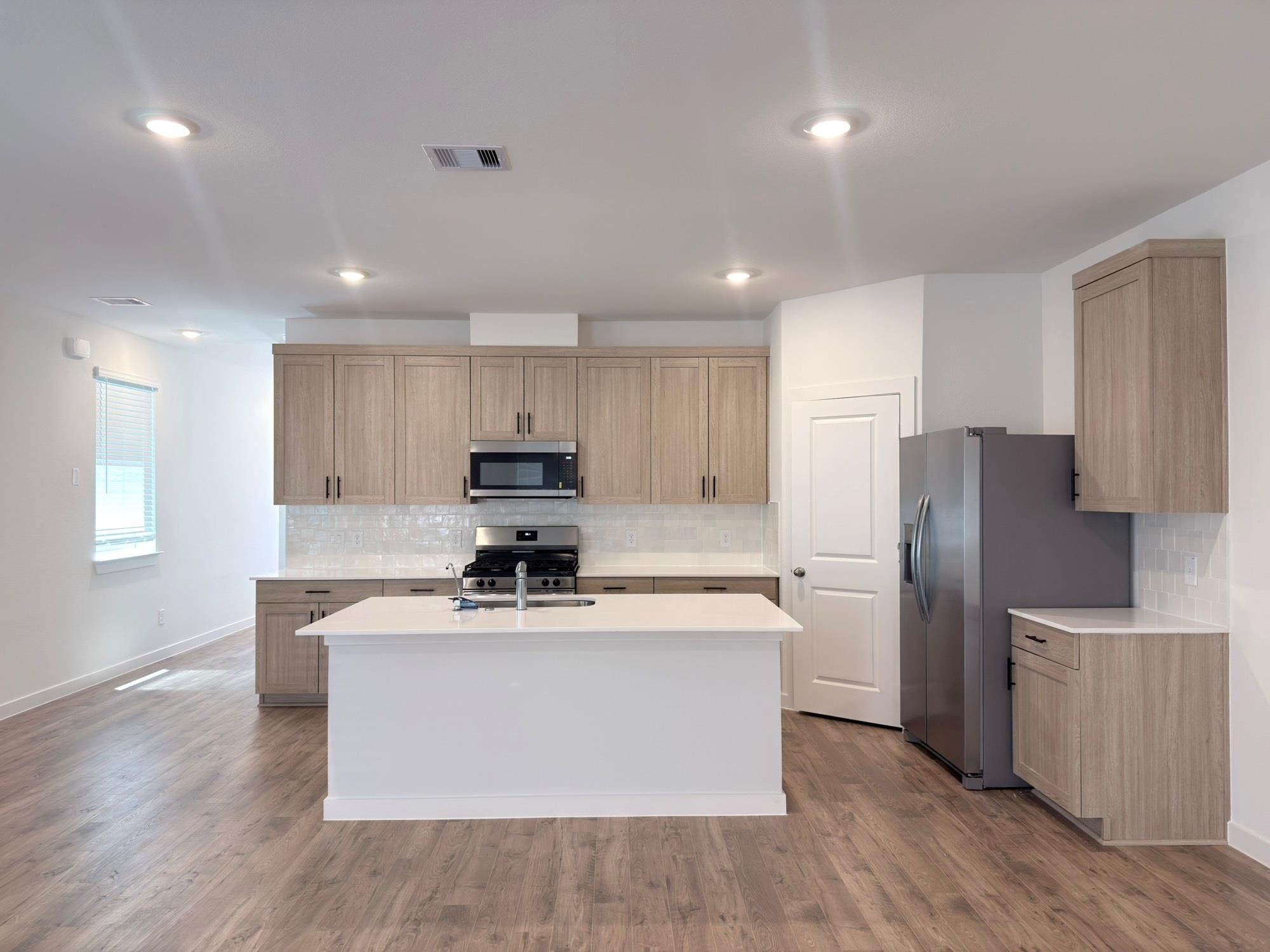 3563 Lovebird Lane