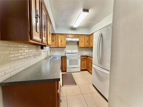 Tiny photo for 2103 Place Rebecca Lane #D10, Houston, TX 77090 (MLS # 76384110)
