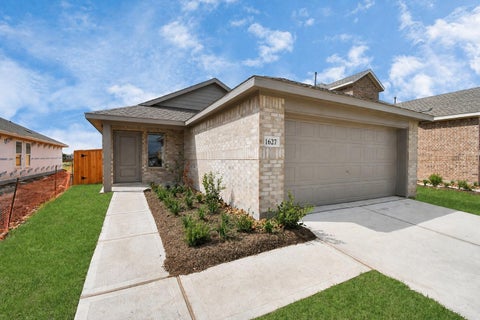 Photo of 1627 Windrose Bend BND, Angleton, TX 77515 (MLS # 74200668)