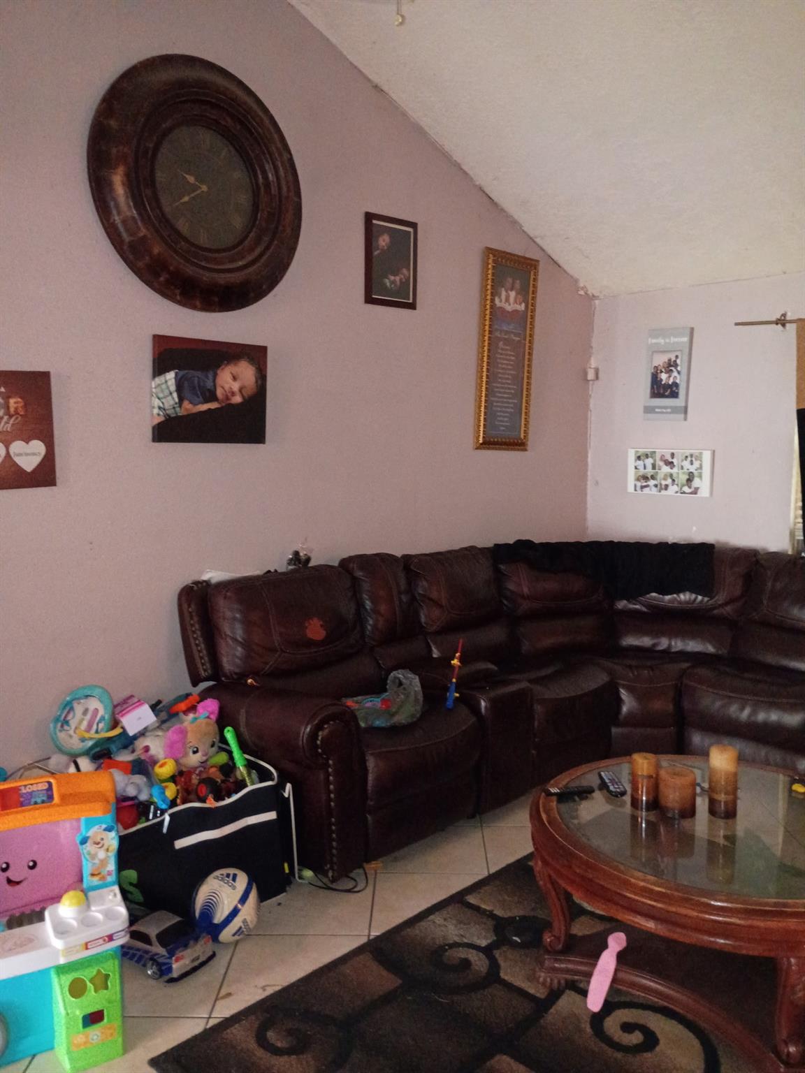7019 Zieglers Grove