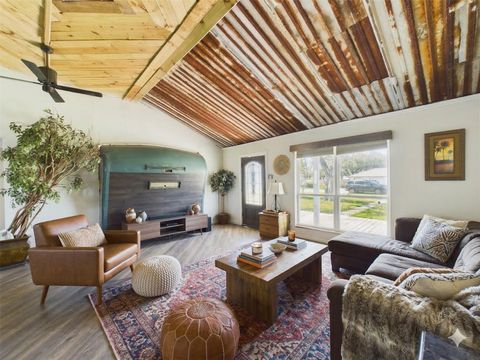 2725 Redbud Lane Alvin TX 77511