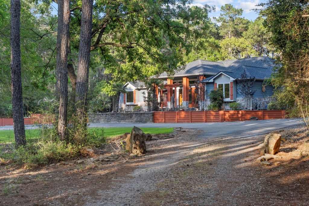 Photo of 19702 Country Lake Drive, Magnolia, TX 77355 (MLS # 76849873)