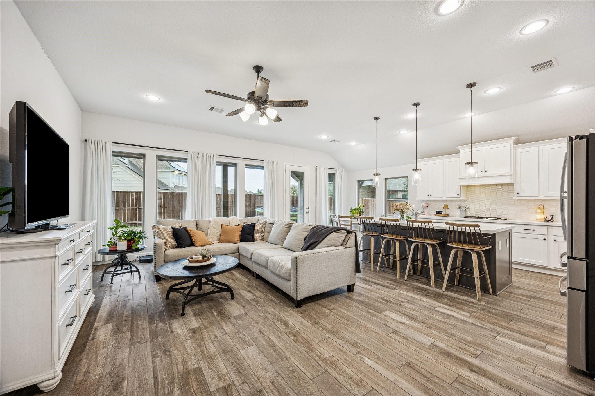 4527 Peloton Road