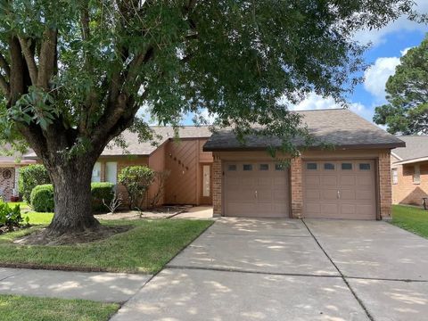 Photo of 16519 Cairngorm Drive, Houston, TX 77084 (MLS # 53602381)
