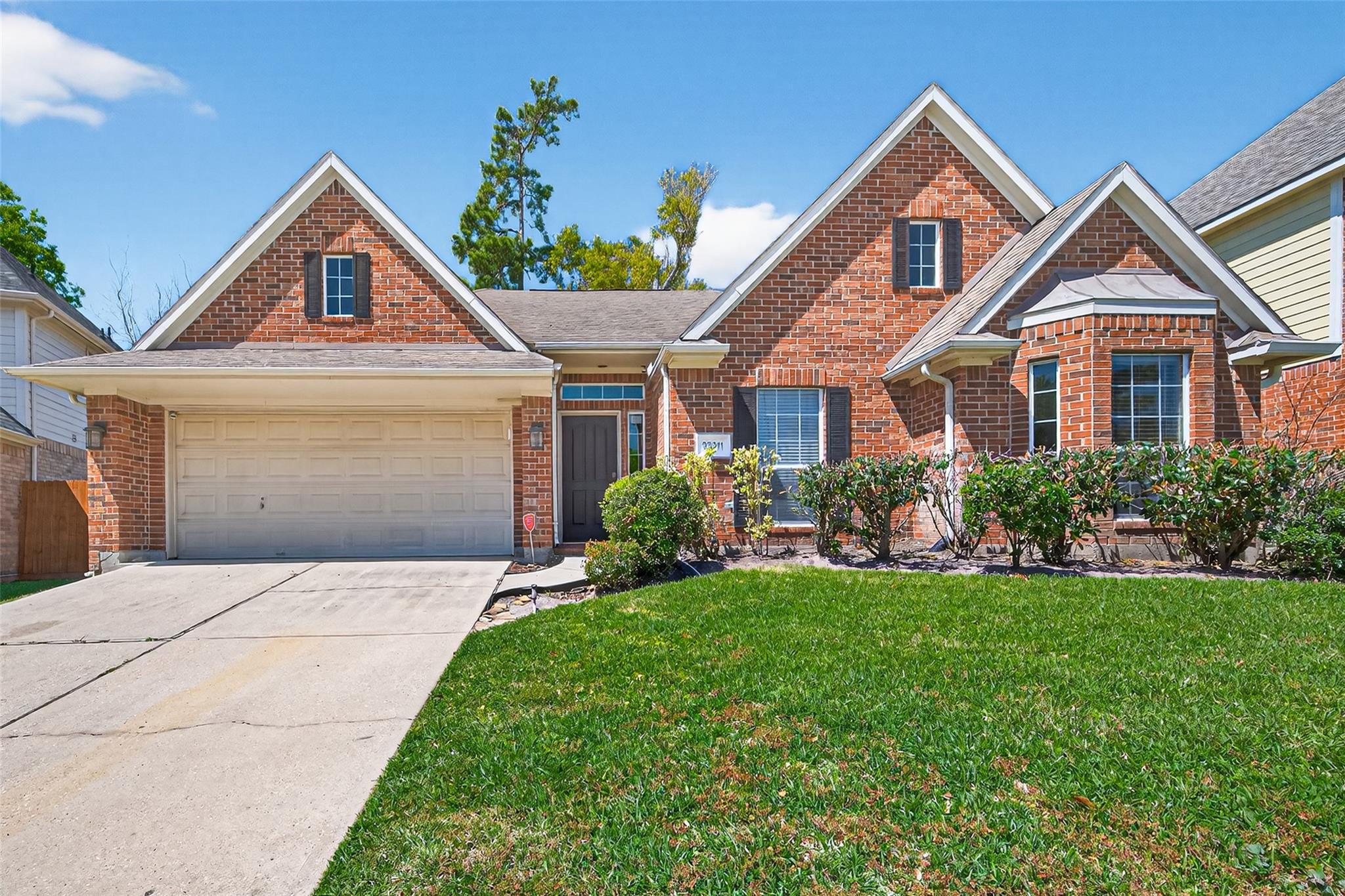 23211 Goldensong Court