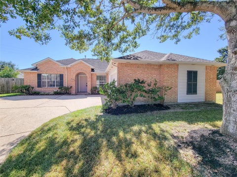 Photo of 503 Oak Briar Drive, Kemah, TX 77565 (MLS # 57439020)