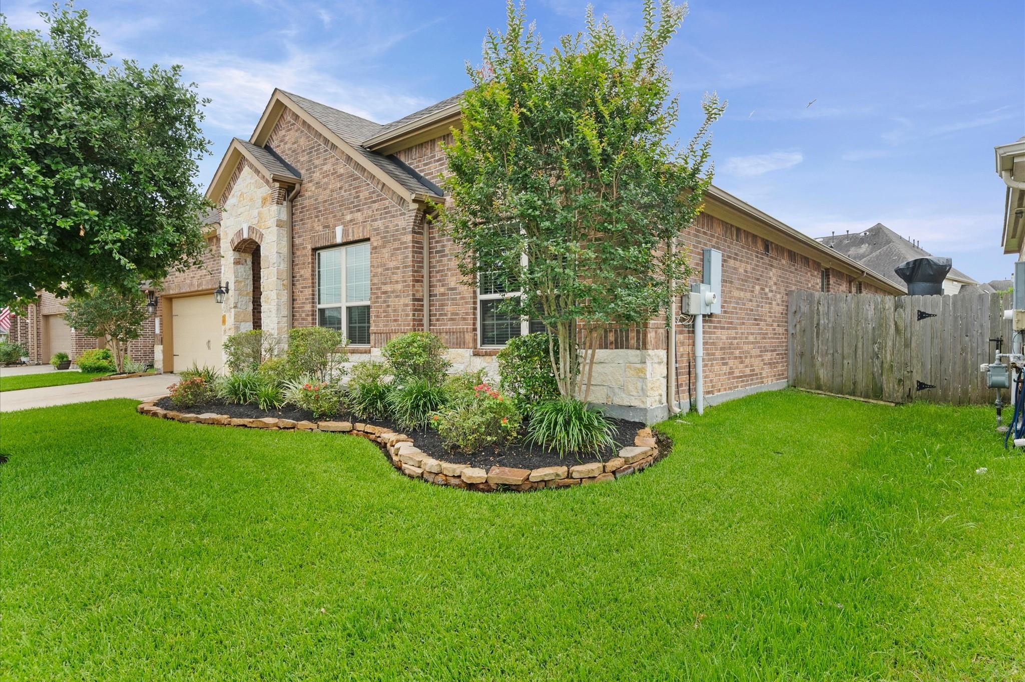 6205 Lakewood Court