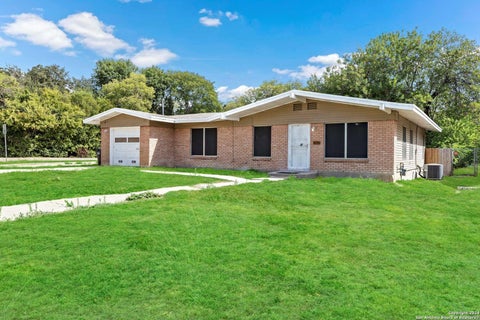 Photo of 331 Ave Maria Drive, San Antonio, TX 78216 (MLS # 58543227)