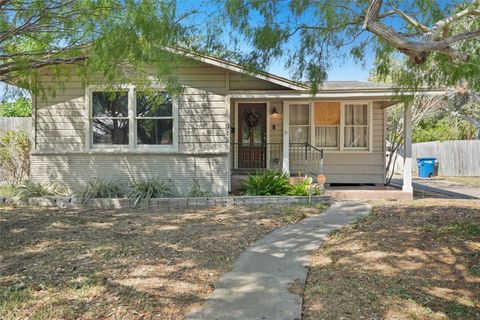 Photo of 942 Delaine Drive, Corpus Christi, TX 78411 (MLS # 89446652) Photo of 942 Delaine Drive, Corpus Christi, TX 78411 (MLS # 89446652)