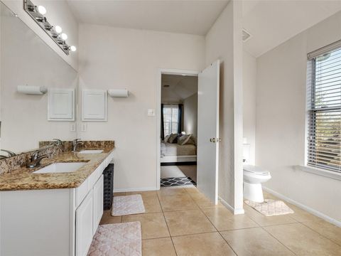 Tiny photo for 5514 Gatesprings Lane Lane, Sugar Land, TX 77479 (MLS # 40662318)